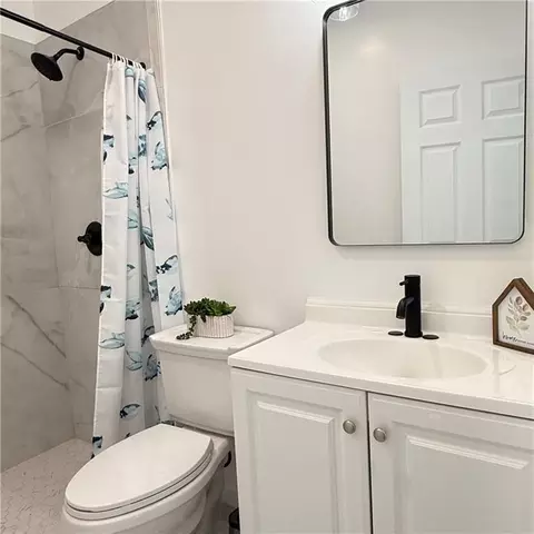 Bath - 710 Elliott St, Buckner, MO 64016 photo 2 of 7