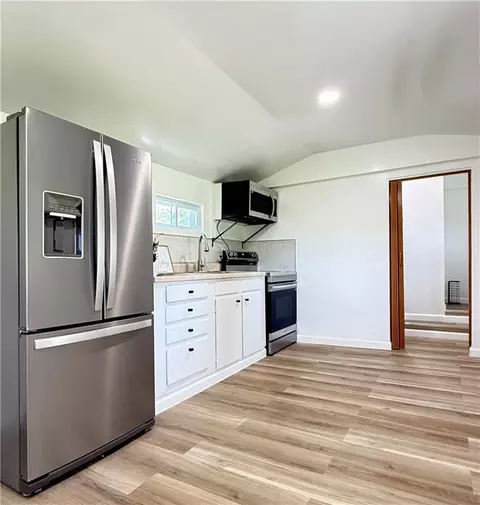 Kitchen - 710 Elliott St, Buckner, MO 64016 photo 11 of 11
