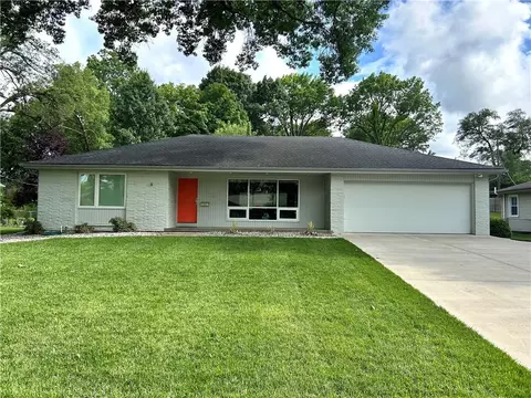 6723 W 66th St, Overland Park, KS 66207
