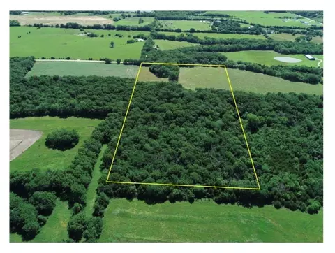 Metcalf Rd Road, Louisburg, KS 66053