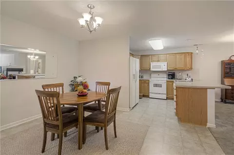Dining - 12804 E 48th St, Independence, MO 64055 photo 6 of 6