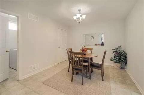 Dining - 12804 E 48th St, Independence, MO 64055 photo 4 of 6