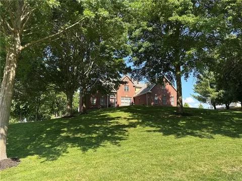 2350 River Ridge Rd, Saint Joseph, MO 64507