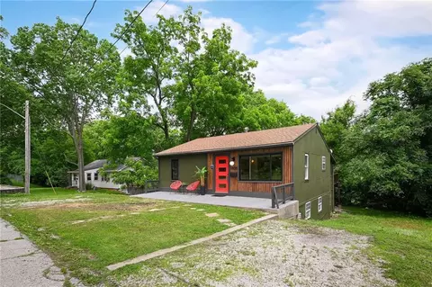Exterior - 9808 E 22nd St, Independence, MO 64052 photo 5 of 5