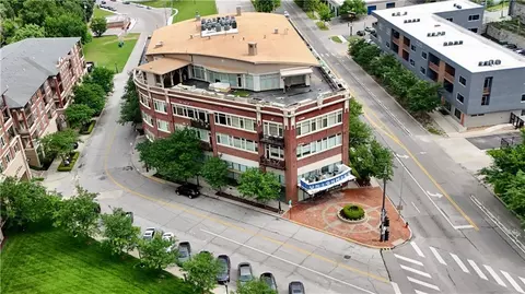 2929 Mcgee St #409, Kansas City, MO 64108