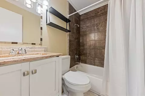 Bath - 16608 E 31st St, Independence, MO 64055 photo 3 of 3