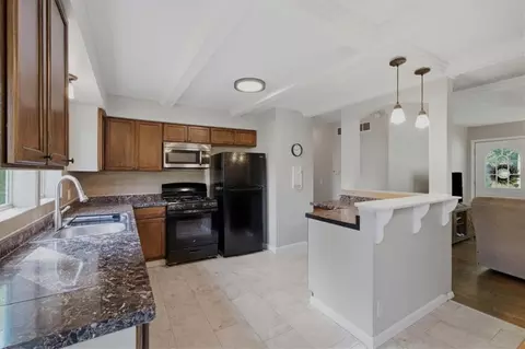 Kitchen - 16608 E 31st St, Independence, MO 64055 photo 2 of 2