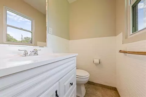 Bath - 16608 E 31st St, Independence, MO 64055 photo 1 of 3