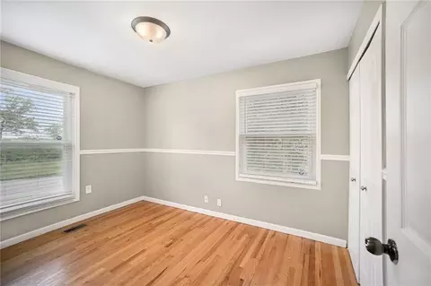 Bedroom - 6000 E 152nd St, Grandview, MO 64030 photo 3 of 5