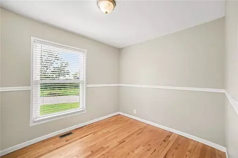 Bedroom - 6000 E 152nd St, Grandview, MO 64030 photo 2 of 5