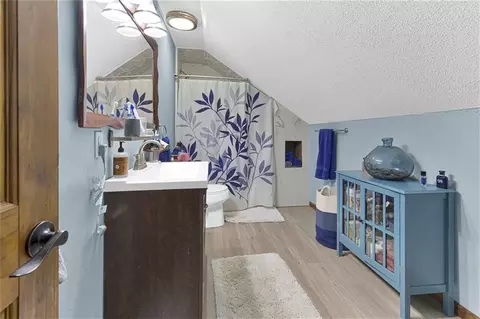 Bath - 111 Elm St, Lathrop, MO 64465 photo 1 of 3