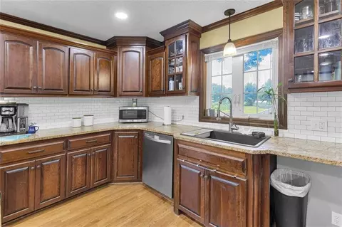 Kitchen - 111 Elm St, Lathrop, MO 64465 photo 5 of 7