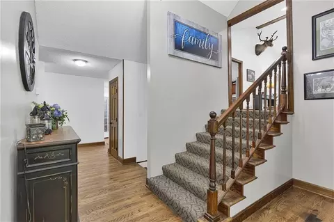 Entry Way - 111 Elm St, Lathrop, MO 64465 photo 4 of 11