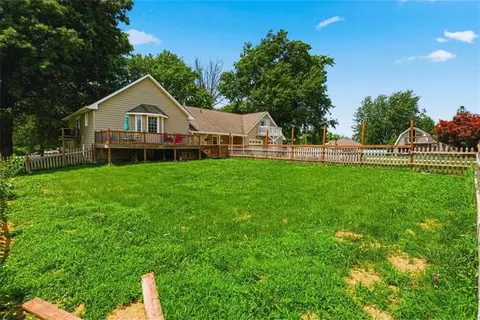 Exterior - 111 Elm St, Lathrop, MO 64465 photo 10 of 15