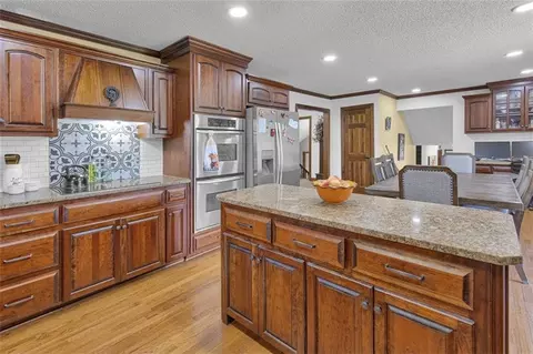 Kitchen - 111 Elm St, Lathrop, MO 64465 photo 6 of 7