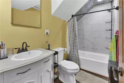 Bath - 111 Elm St, Lathrop, MO 64465 photo 3 of 3
