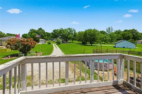 Exterior - 111 Elm St, Lathrop, MO 64465 photo 8 of 15