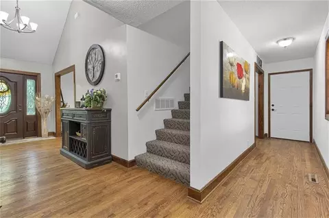 Entry Way - 111 Elm St, Lathrop, MO 64465 photo 6 of 11