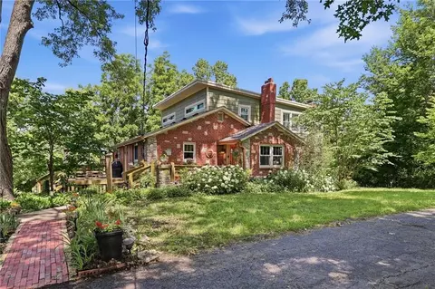 1300 County Road B, Liberty, MO 64068