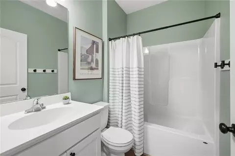 Bath - 27116 E Sycamore St, Lees Summit, MO 64086 photo 2 of 2