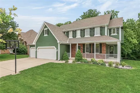 9027 N Manning Ave, Kansas City, MO 64157