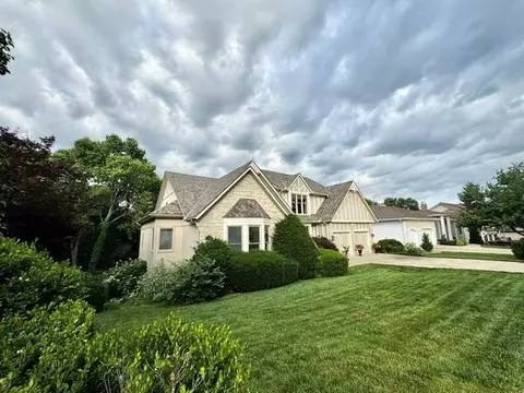 4108 NE Courtney Dr, Lees Summit, MO 64064