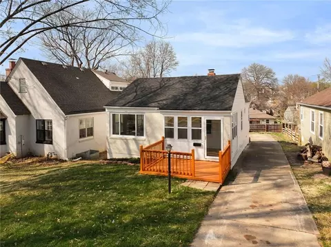 822 E 72nd St, Kansas City, MO 64131
