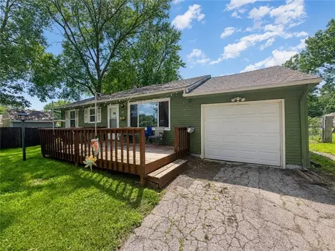 504 NE Lynn St, Lees Summit, MO 64063