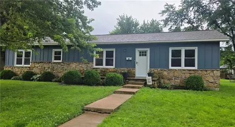 113 W Antelope, Girard, KS 66743
