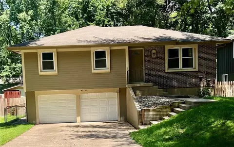 606 NE 114th St, Kansas City, MO 64155