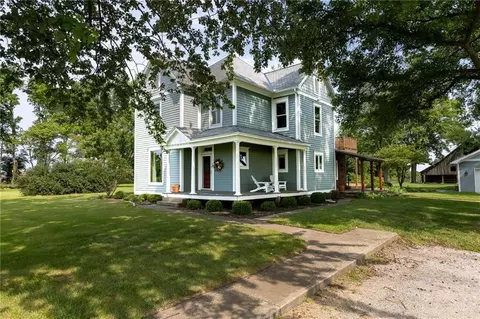 8894 Ssr-z Hwy, Trimble, MO 64492