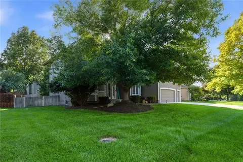 16016 Rosewood St, Overland Park, KS 66085