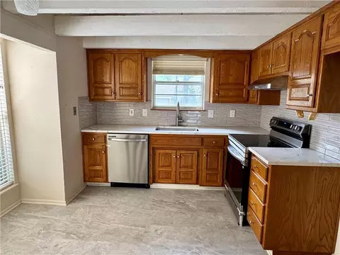12200 W 79th Ter, Lenexa, KS 66215