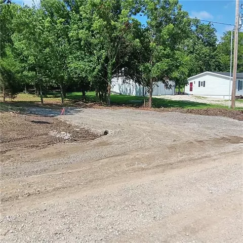 69 73 Spruce Drive And 70 Cedar Dr, Linn Valley, KS 66040