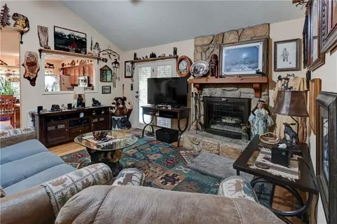 Living - 18008 E Whitney Rd, Independence, MO 64057 photo 2 of 4