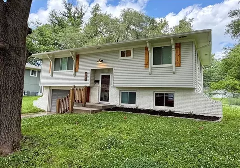 5012 Powell Ave, Kansas City, KS 66106