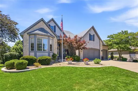 12548 Connell Dr, Overland Park, KS 66213