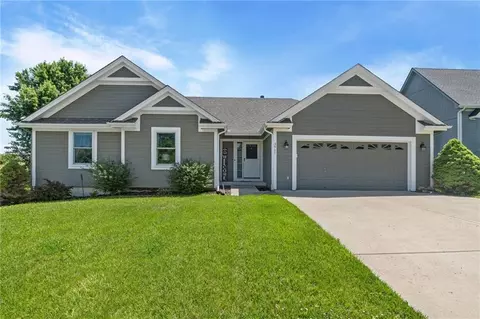 3911 NE 79th St, Kansas City, MO 64119