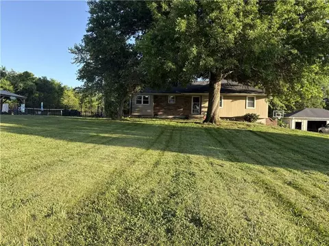 3964 Milam Rd, Bates City, MO 64011