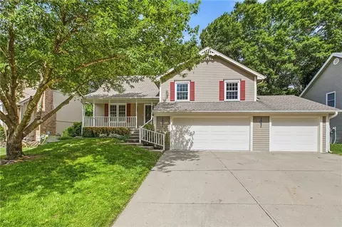 1310 Amesbury Ave, Liberty, MO 64068