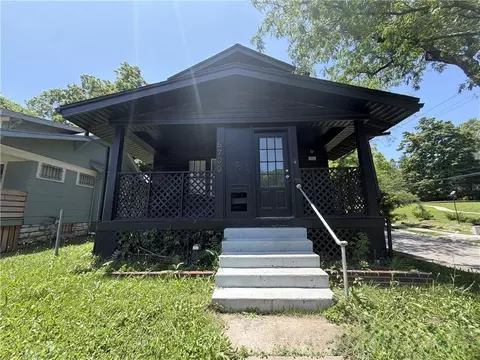 5700 Euclid Ave, Kansas City, MO 64130