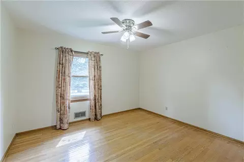 Bedroom - 700 S Alexander Rd, Independence, MO 64056 photo 5 of 9
