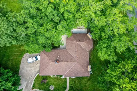 View/Area - 700 S Alexander Rd, Independence, MO 64056 photo 6 of 11