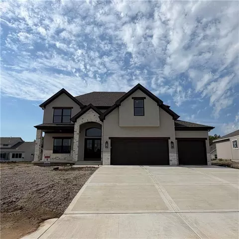 2308 Foxtail Dr, Kearney, MO 64060