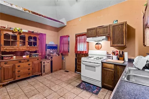 Kitchen - 170 N Stringer St, Humphreys, MO 64646 photo 1 of 4