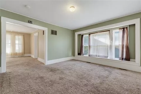 Living - 170 N Stringer St, Humphreys, MO 64646 photo 2 of 4