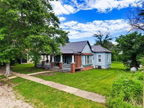 170 N Stringer St, Humphreys, MO 64646