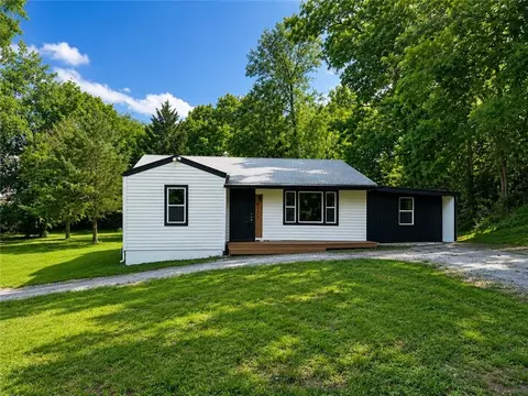 6721 NE 52nd St, Kansas City, MO 64119