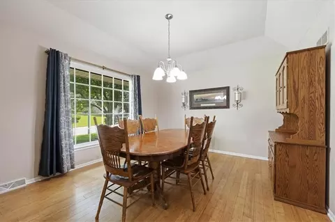 Dining - 18606 E 28th St, Independence, MO 64057 photo 2 of 2