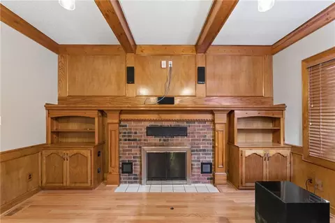 Living - 617 W Maple St, Raymore, MO 64083 photo 6 of 9